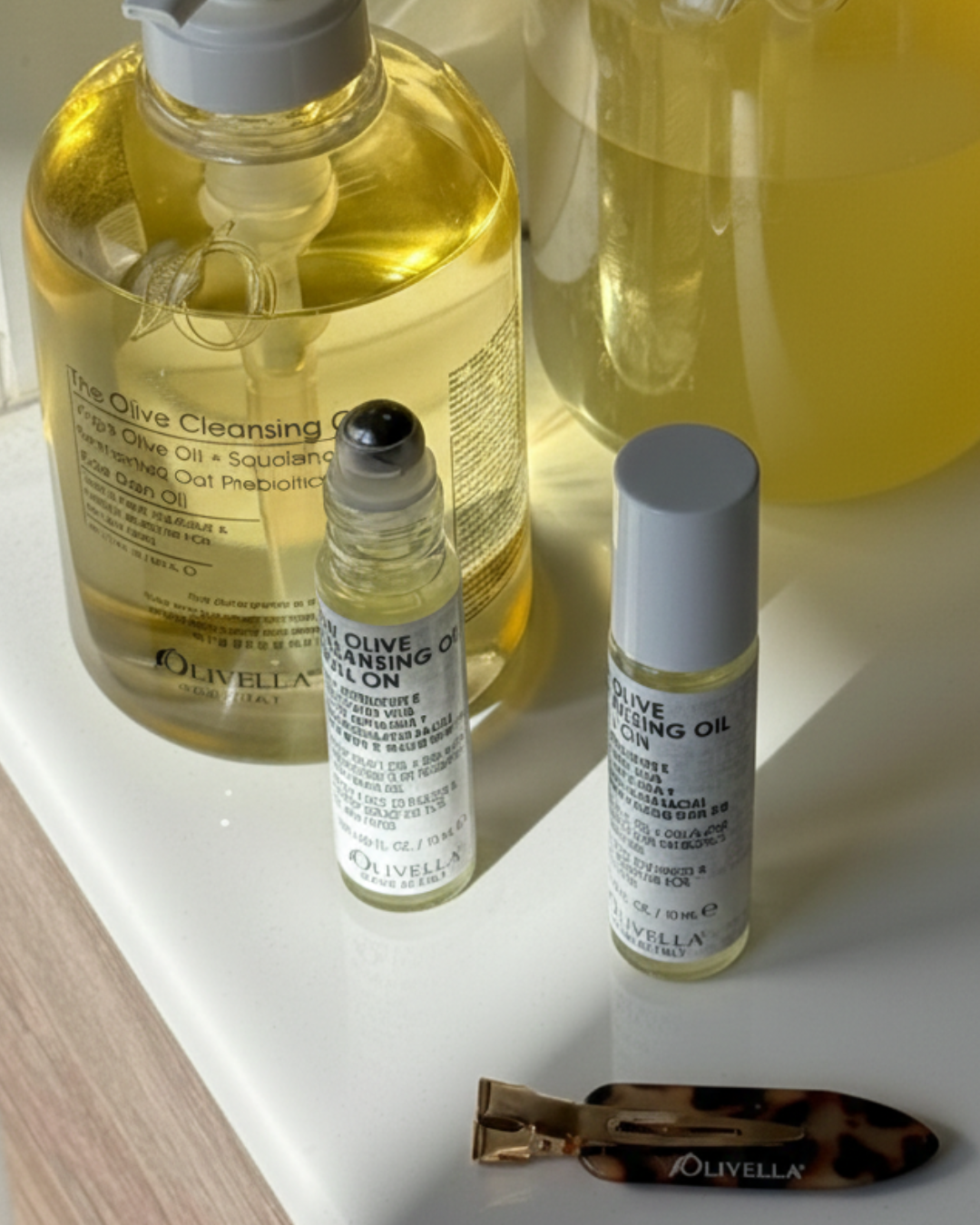 The Olive Cleansing Oil Roll-on - Olivella Europe